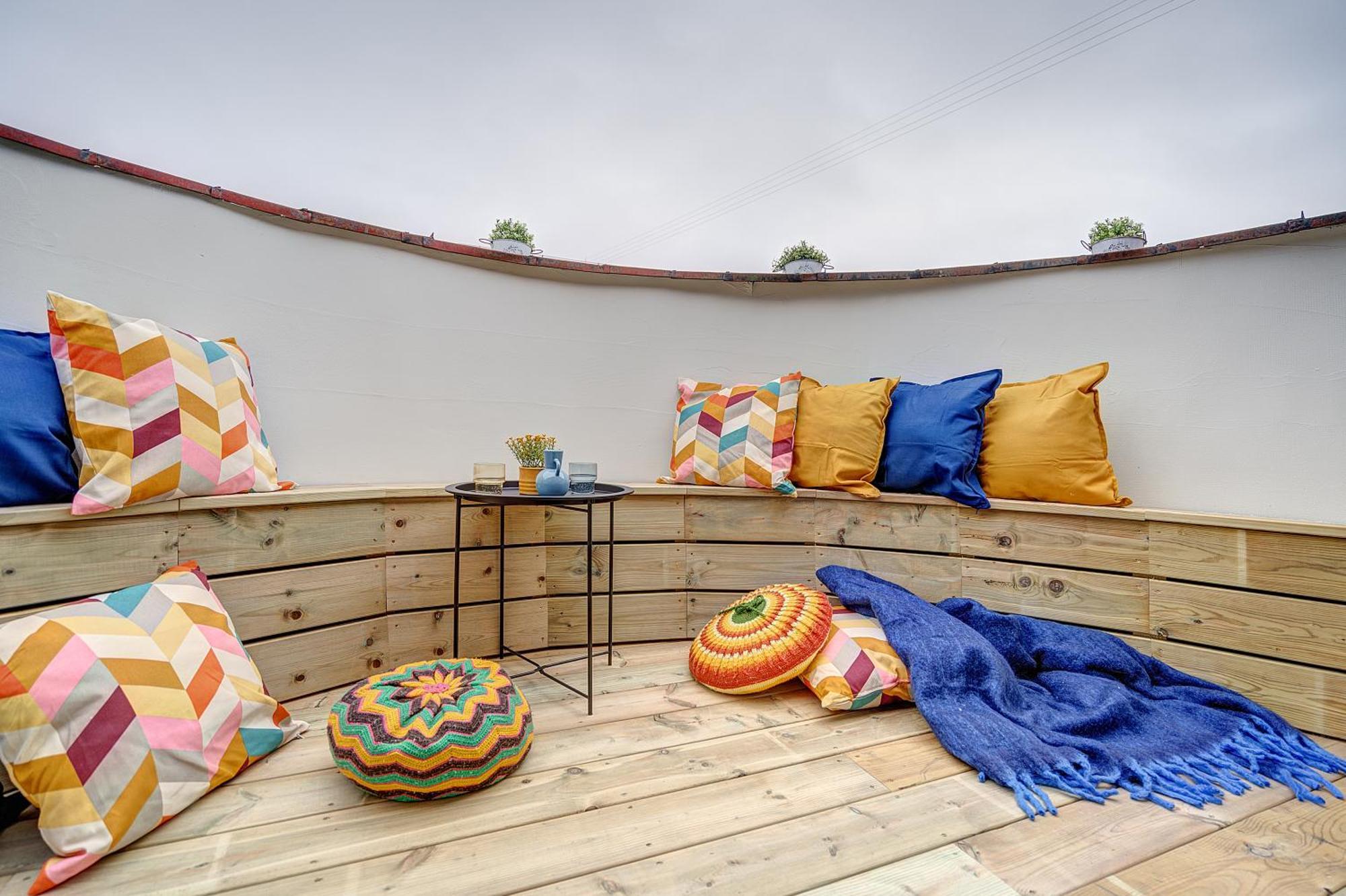 Funky Penthouse City Center Kaunas Bagian luar foto